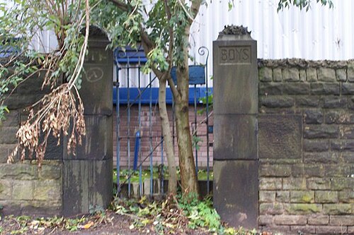 'Boys' School Gates, Sandbed Road, Neepsend, Sheffield - geograph.org.uk - 1035068